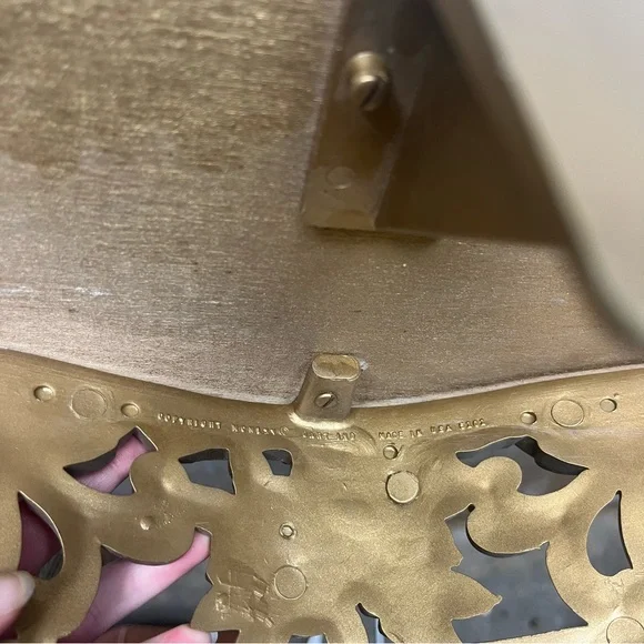 Vintage 1960s Gold Ornate Rose Wall Shelf Dart #3025  Hollywood Regency MCM - Picture 7 of 9